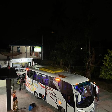 Penginapan Malompek Syariah Padang  Exteriör bild